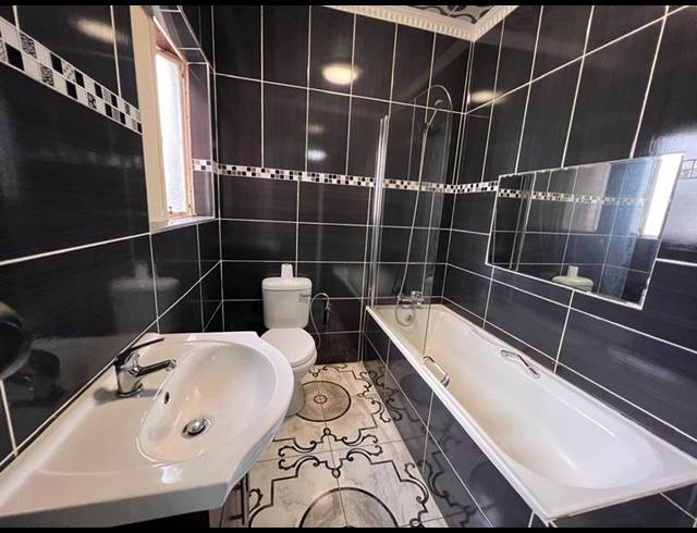 2 BEDROOM PROPERTY TO RENT IN SELCOURT